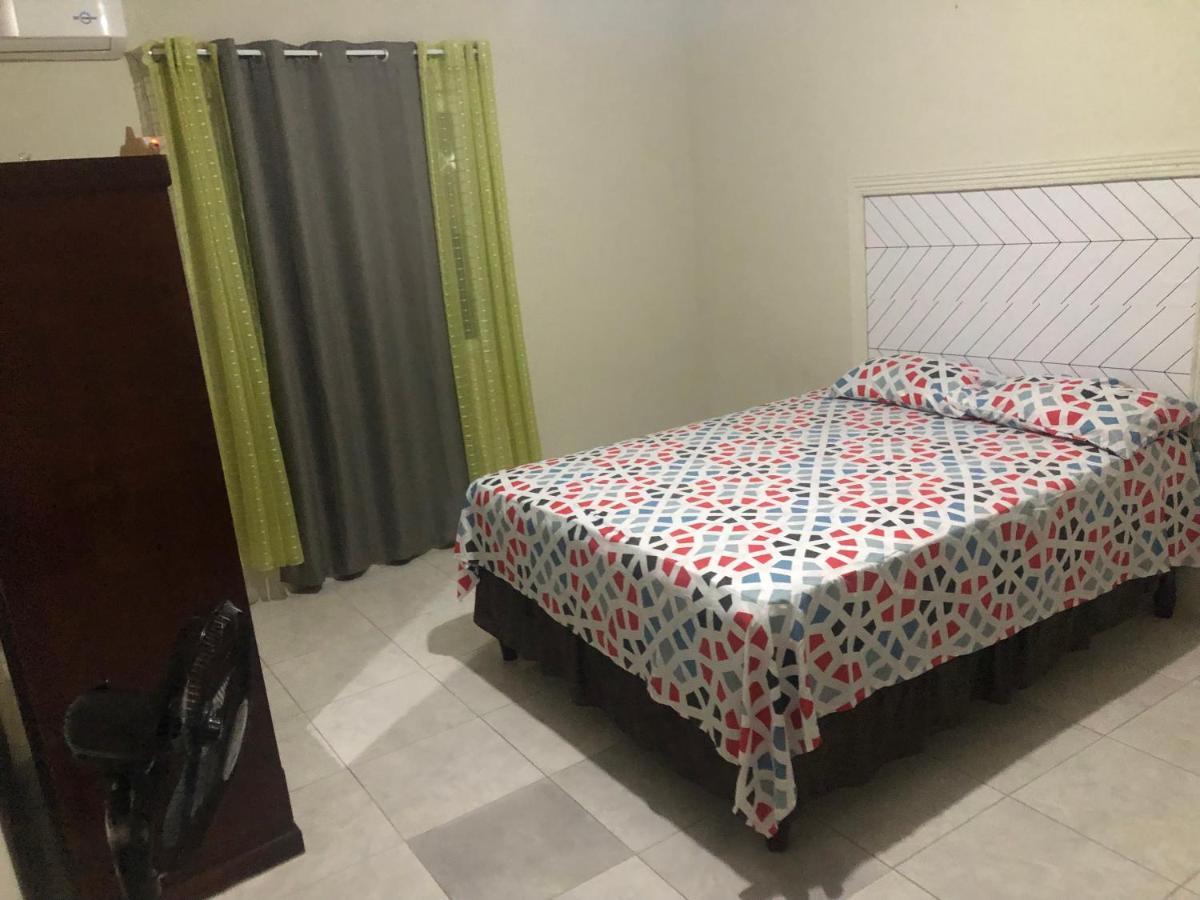 Apartmentswestvillage 2Bedroom Montego Bay Esterno foto